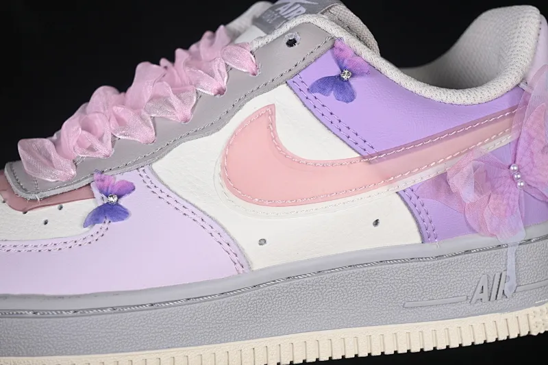 All categories Nk Air Force 1 Air Force series Nk Air Force 1 Low Air Force low-top Nike Air Force 1'07 Low Hand-painted graffiti Pink and purple butterfly language Air Force 1 low-top casual sneakers CJ0304-160